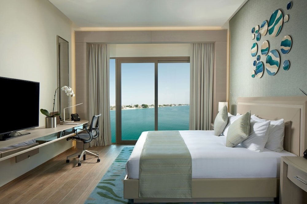 Royal M Hotel and Resort Abu Dhabi by Gewan Room Type - Premium Suite, Sea View