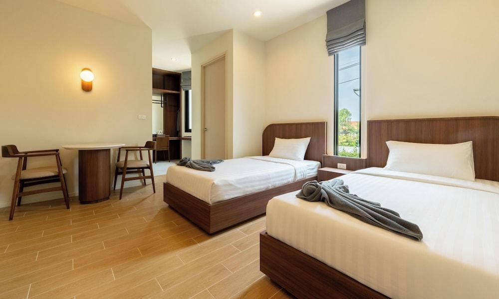 The Regent Studio Kamala Room Type - Standard Twin Room Balcony