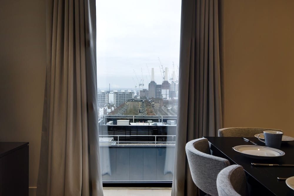 Deluxe Victoria Home close to Buckingham Palace - Tap to explore photos