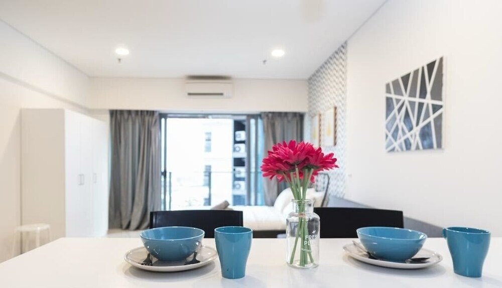 S4 Designer Suites - KLCC - KL Tower - Netflix - WIFI - Tap to explore photos