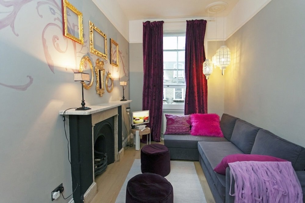 Chelsea Italian Design Home with Terrace - Tap to explore photos