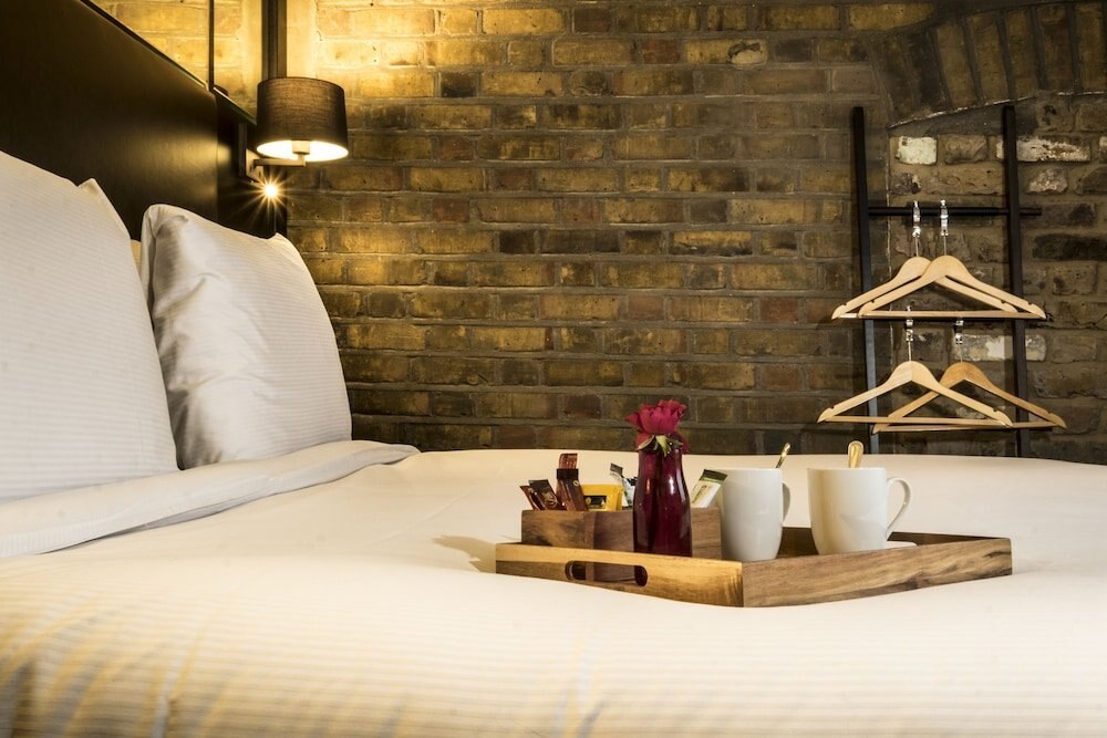 Camden Enterprise Hotel & Pub Room Type - Deluxe Double Room