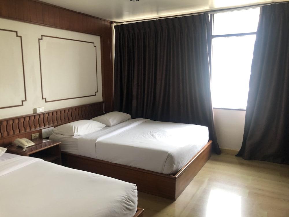 Malaysia Hotel Bangkok Room Type - Superior Twin Room