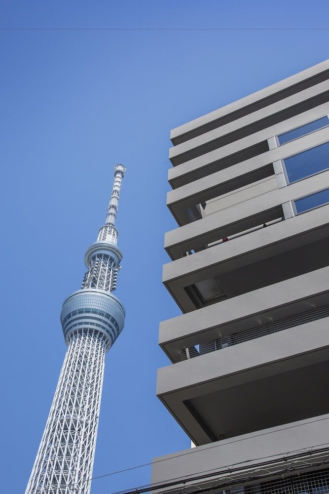 Smi:re Stay Oshiage - Tap to explore photos