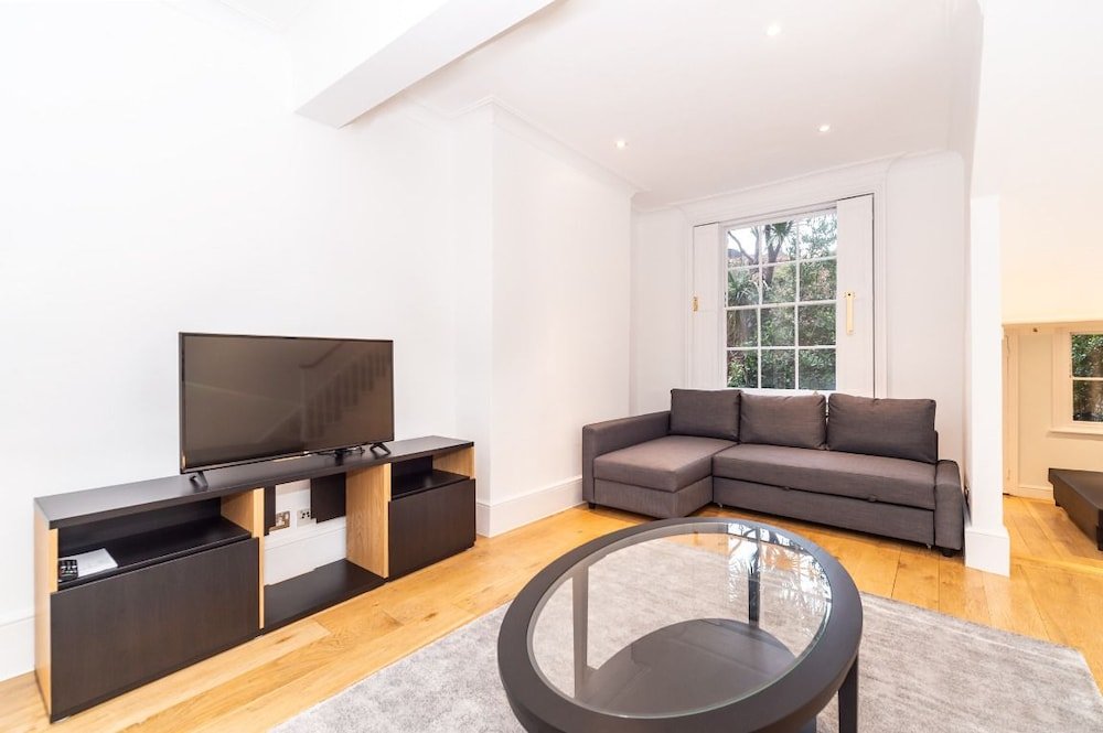 PML Apartments Notting Hill - Tap to explore photos