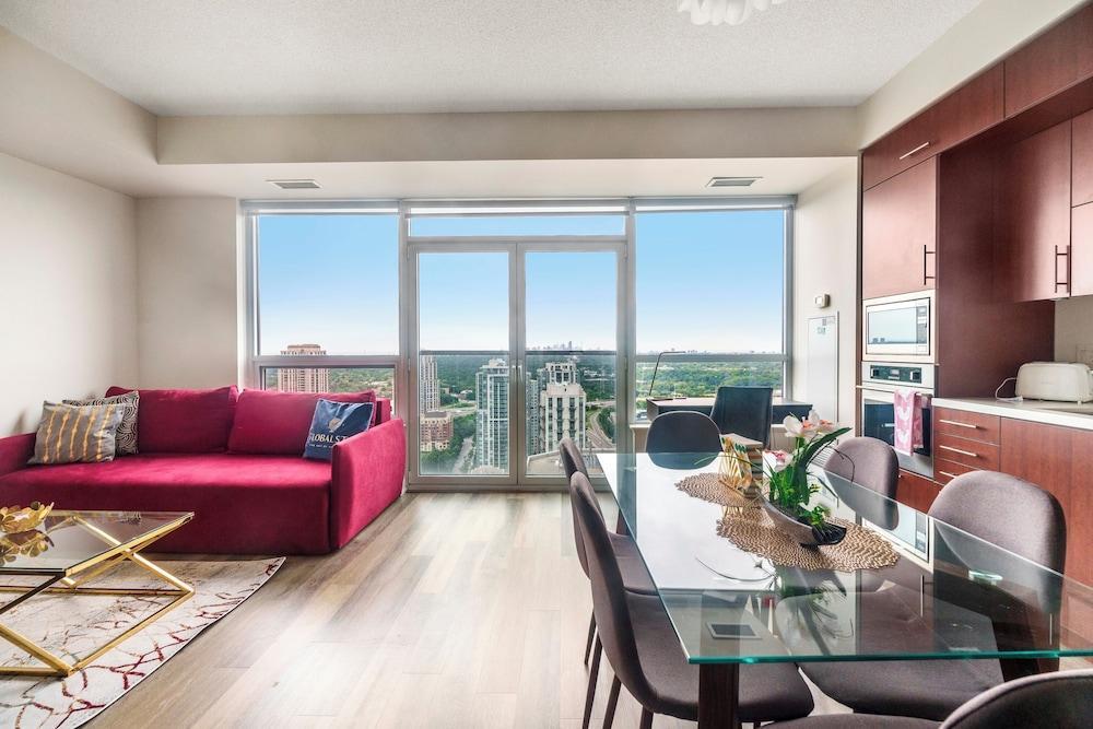 Modern Apartments in North York Room Type - Superior Apartment, Multiple Beds, Kitchen, City View Modern Apartments in North York Room Type - Superior Apartment, Multiple Beds, Kitchen, City View