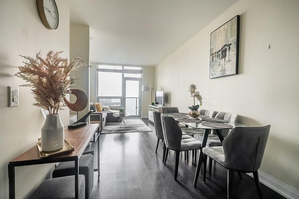 Modern Apartments in North York Room Type - Design Apartment, 1 Bedroom, Kitchen, City View Modern Apartments in North York Room Type - Design Apartment, 1 Bedroom, Kitchen, City View