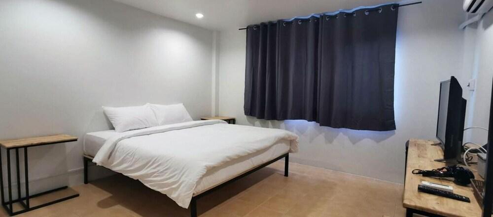 Go Inn Phuket Old Town Room Type - Double Room
