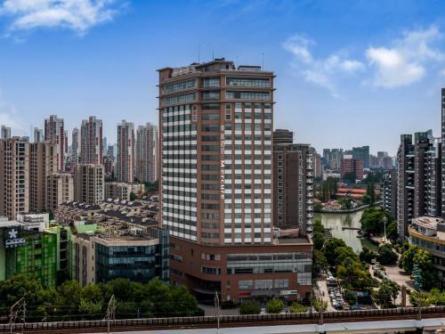 Mercure Shanghai Global Harbour - Tap to explore photos