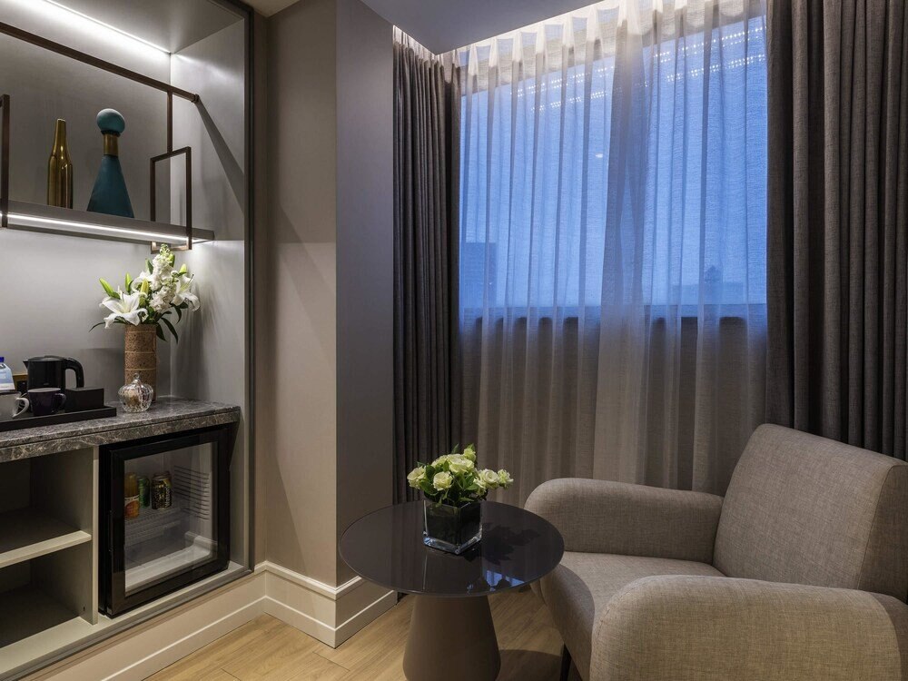Mercure Shanghai Global Harbour - Tap to explore photos