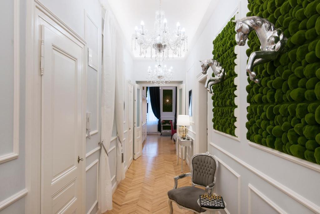 Vogue apartment near by Wenceslas Square - Tap to explore photos
