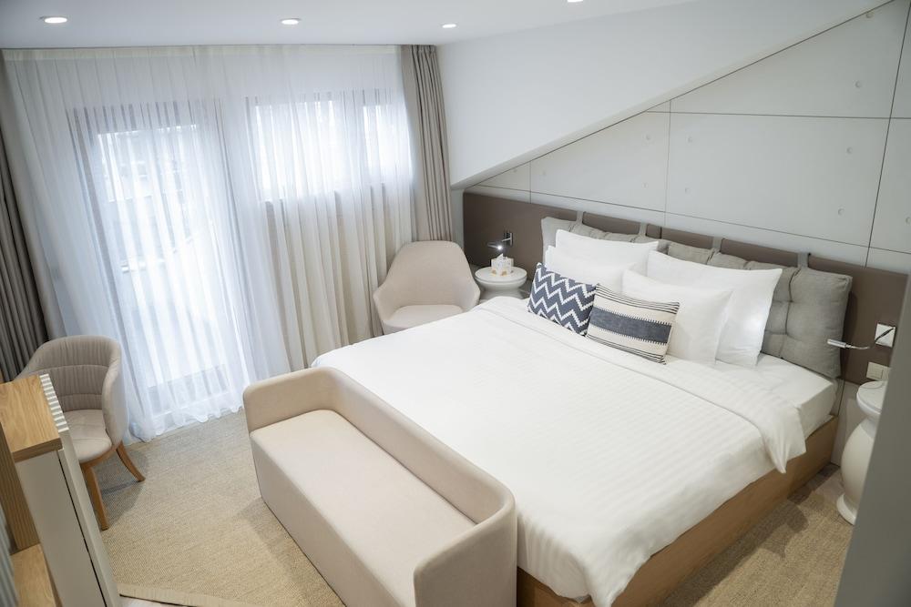 Bostay Hotel Room Type - Terrace Deluxe Room, King Bostay Hotel Room Type - Terrace Deluxe Room, King