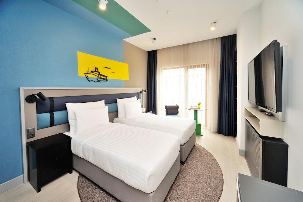 Bostay Hotel Room Type - Superior Twin Room
