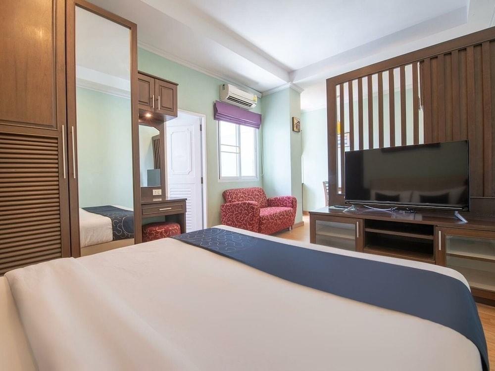 Blooming Hill Boutique Suites Room Type - Superior Room, Ocean View