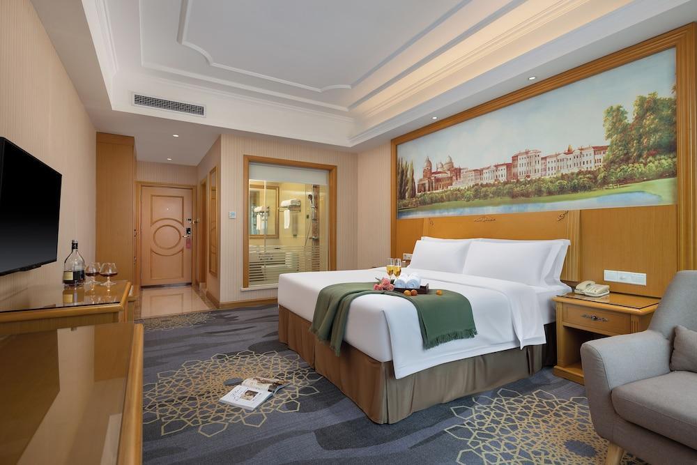 XINHAOMEI INTERNATIONAL HOTEL Room Type - Single Room(No Window)