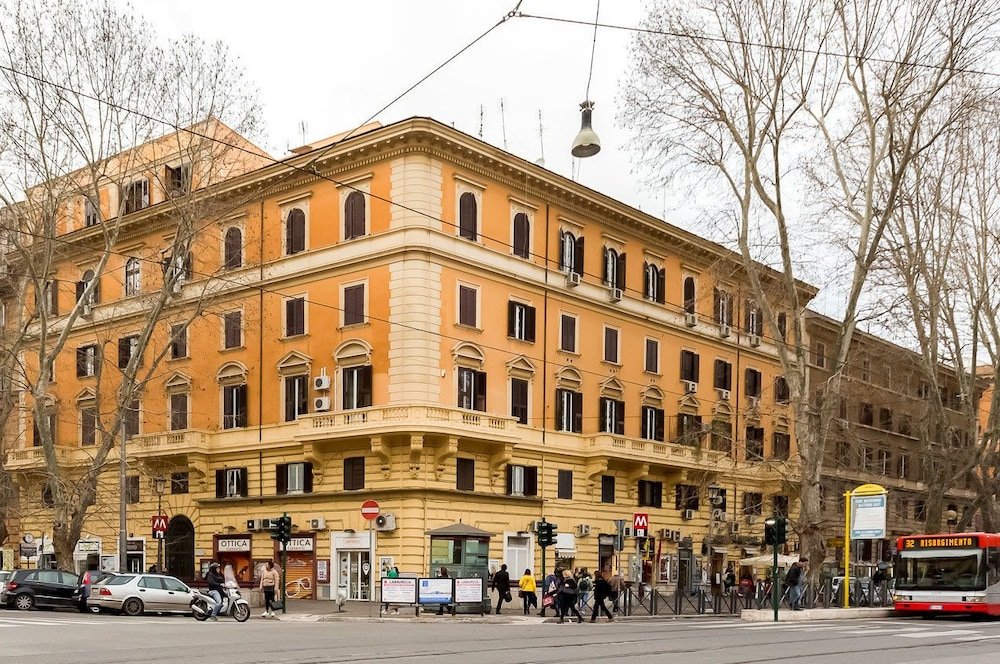 San Pietro Rooms - Tap to explore photos