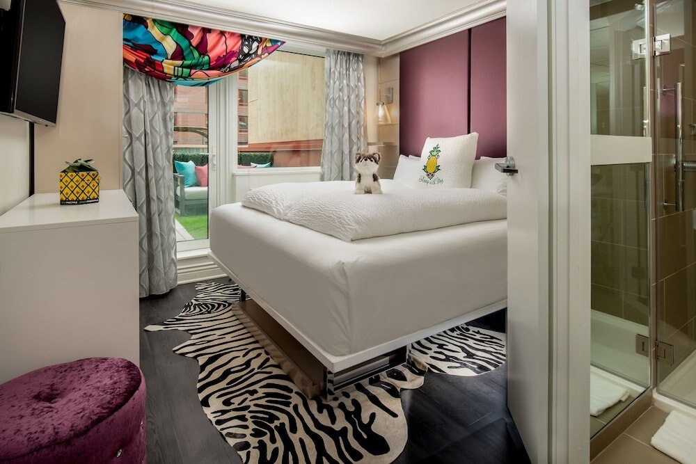 Staypineapple, An Artful Hotel, Midtown Room Type - Room, 1 King Bed, Terrace