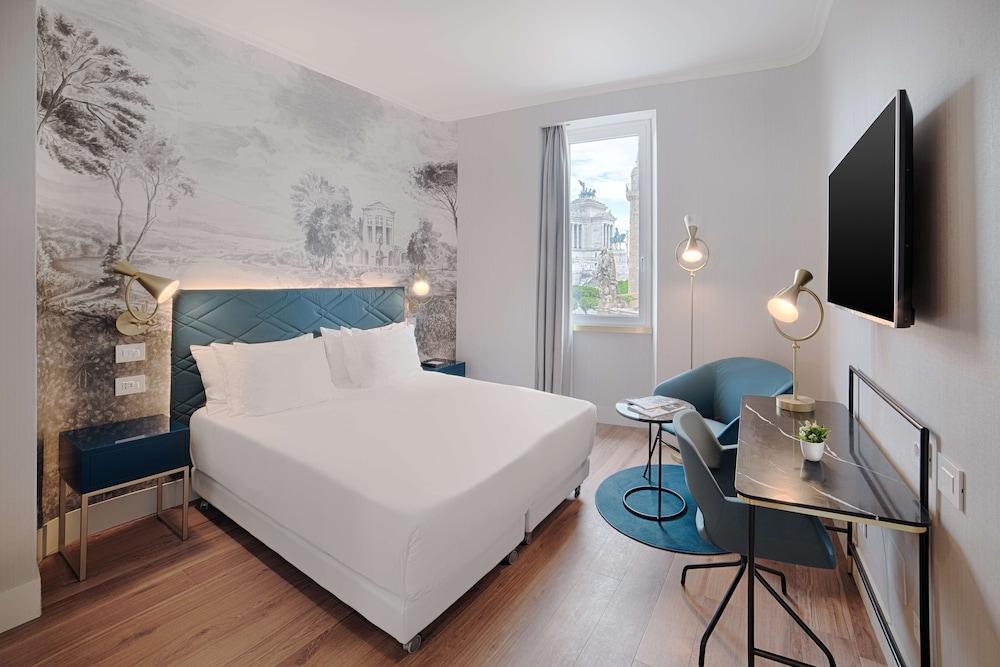 NH Collection Roma Fori Imperiali Hotel Room Type - Superior room with view