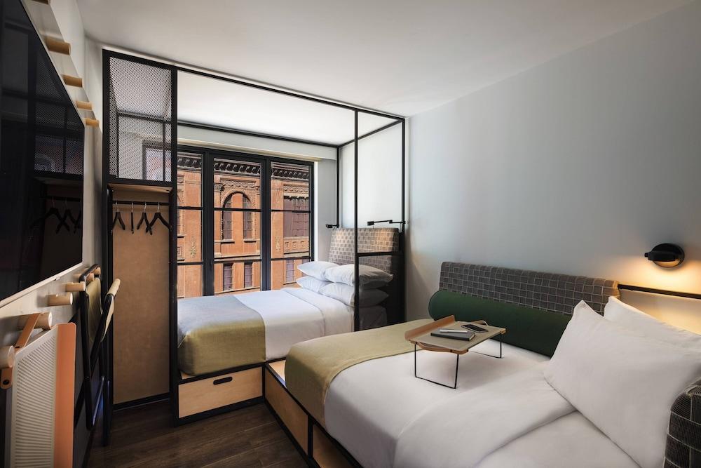 Moxy NYC East Village Room Type - Room, 2 Double Beds