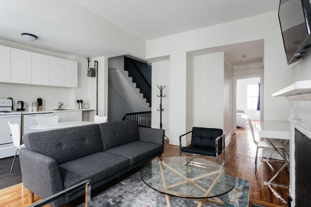 West Village 2 BR and Private Roof Deck - Tap to explore photos
