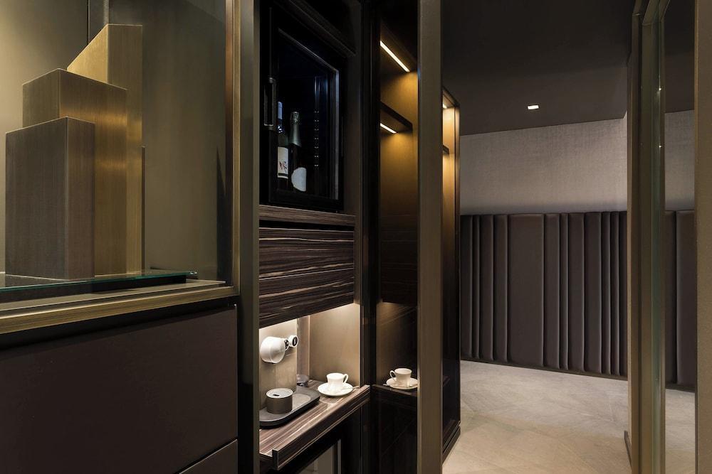 The Pantheon Iconic Rome Hotel, Autograph Collection Room Type - Junior Suite, 1 Bedroom