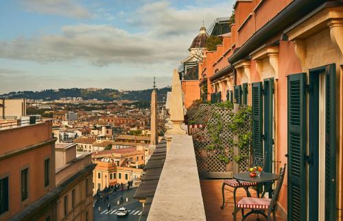 Rocco Forte Hotel de la Ville - Tap to explore photos