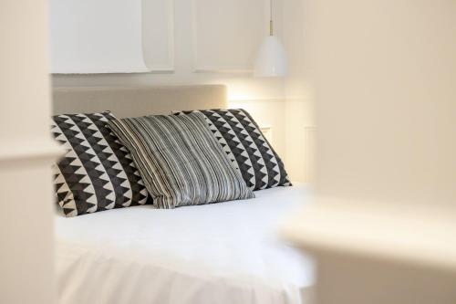 Parisii Luxury Relais Rome - Tap to explore photos