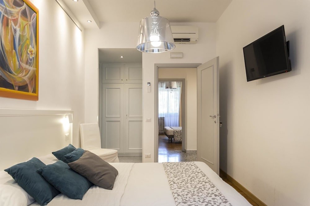 Dulcis In Vatican Room Type - Double Room, 1 Queen Bed, Courtyard View Dulcis In Vatican Room Type - Double Room, 1 Queen Bed, Courtyard View