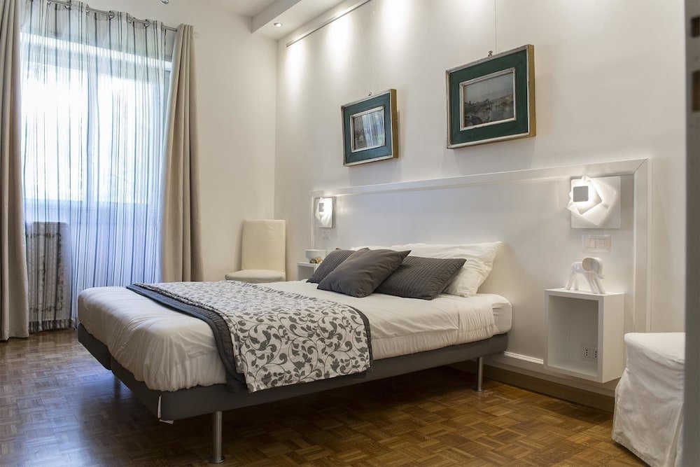 Dulcis In Vatican Room Type - Double Room, 1 Queen Bed, Private Bathroom (External) Dulcis In Vatican Room Type - Double Room, 1 Queen Bed, Private Bathroom (External)