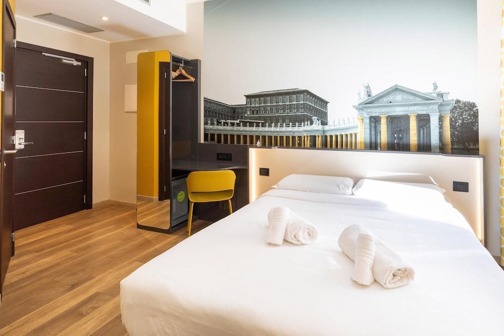 B&B Hotel Roma San Lorenzo Termini - Tap to explore photos