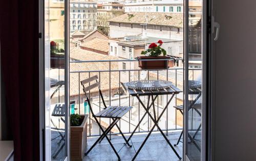 Top Floor Trastevere - Tap to explore photos