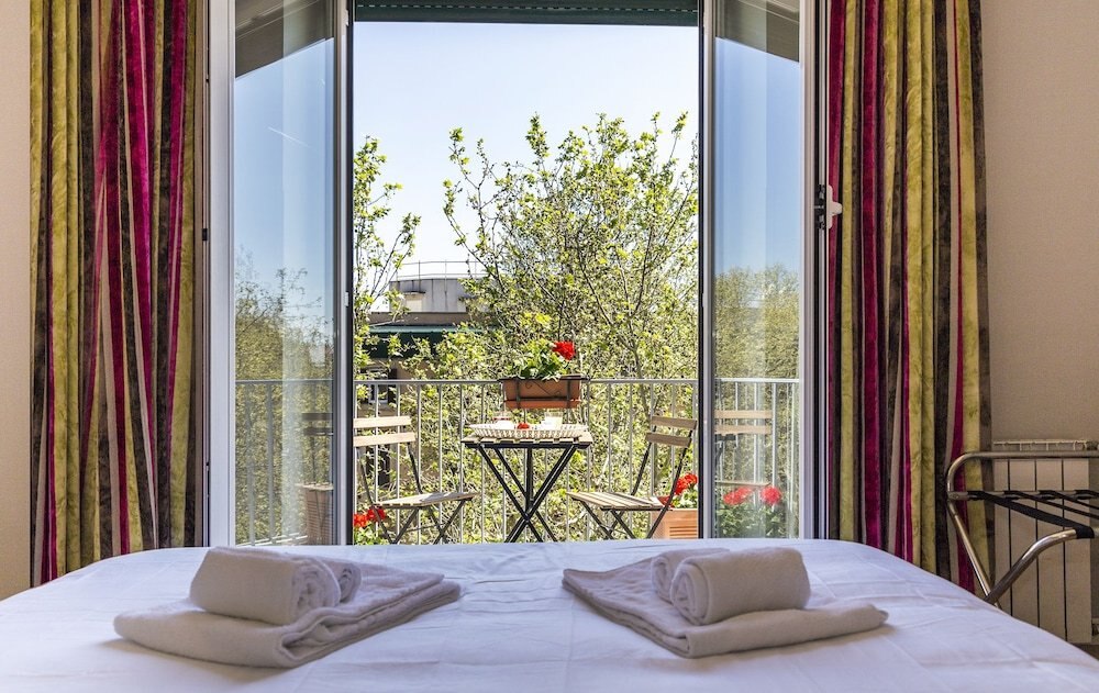 Top Floor Trastevere Room Type - Triple Room, Balcony