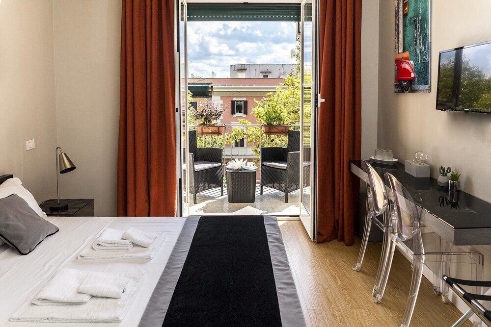 Top Floor Trastevere Room Type - Double Room, Balcony