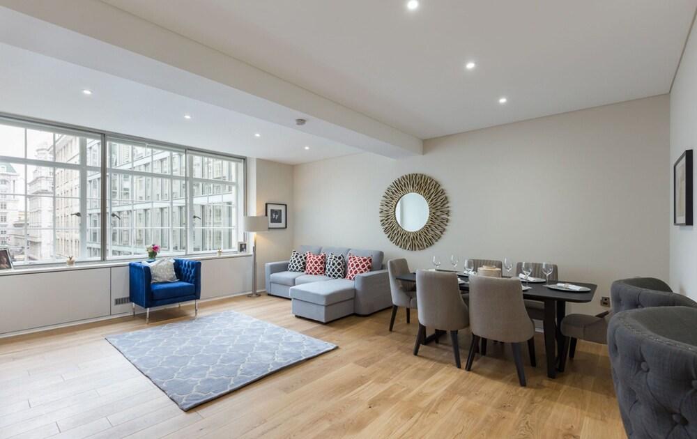 Urban Chic - Exeter Room Type - Deluxe Two Bedroom Apartment Urban Chic - Exeter Room Type - Deluxe Two Bedroom Apartment