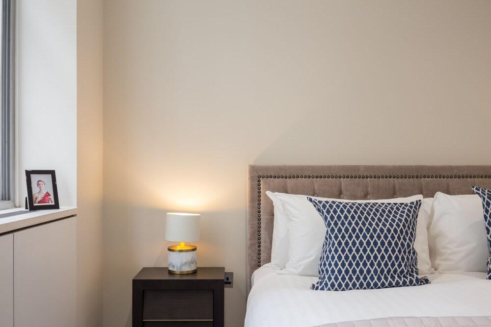 Urban Chic - Exeter Room Type - Deluxe Four Bedroom Apartment