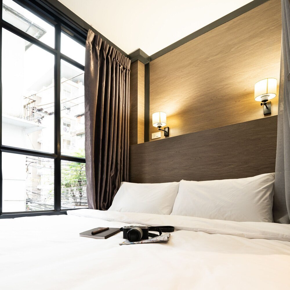 Warm Window Silom - Hostel Room Type - 4 Double Beds Mixed Dormitory