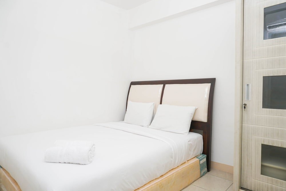 Spacious 2BR Green Bay Pluit Apartment Room Type - Room