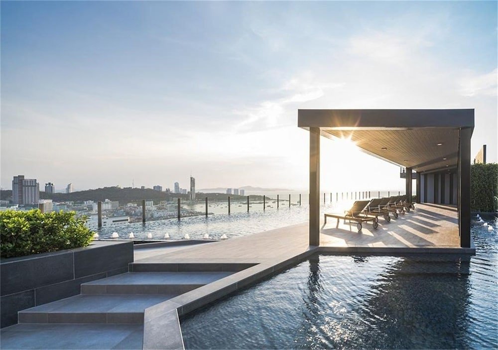 The base pattaya condo - Tap to explore photos