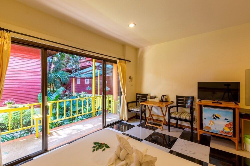 Chaweng Bliss Bungalow - Tap to explore photos