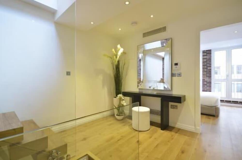 Covent Garden Apartments - Tap to explore photos