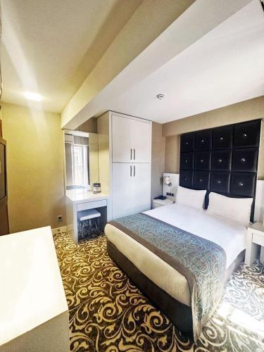 Taksim Line Hotel - Tap to explore photos