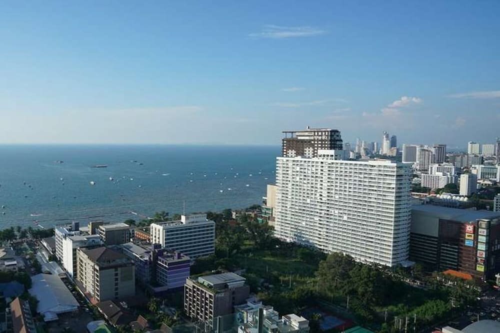 The BASE Pattaya by UPlus