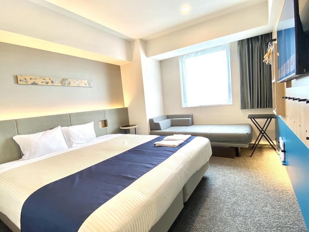 hotel MONday Premium Ueno Okachimachi - Tap to explore photos