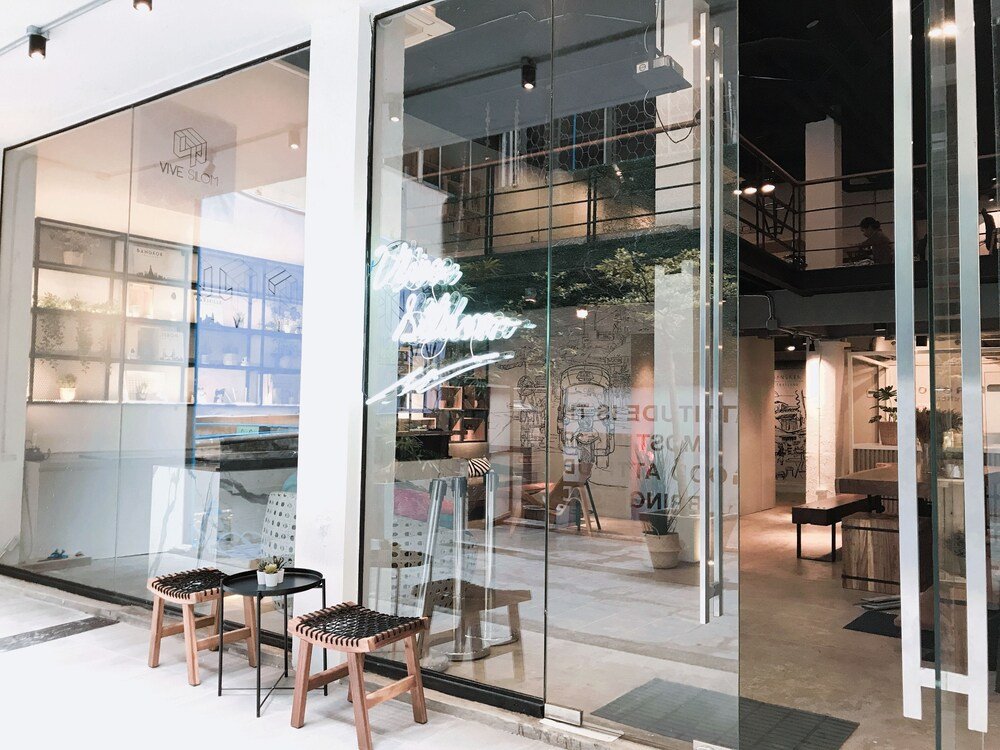 Vive Silom Hotel Bangkok - Tap to explore photos