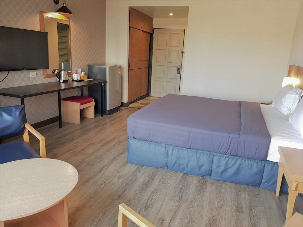 Marine Plaza Hotel Pattaya Room Type - Superior Room