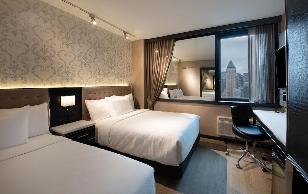 Aliz Hotel Times Square Room Type - Deluxe Double Room, 2 Double Beds