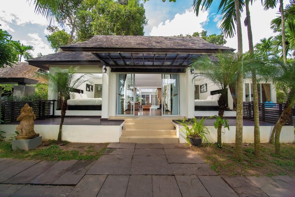Zara Beach Resort Room Type - Two bedroom Seaview Deluxe Jacuzzi
