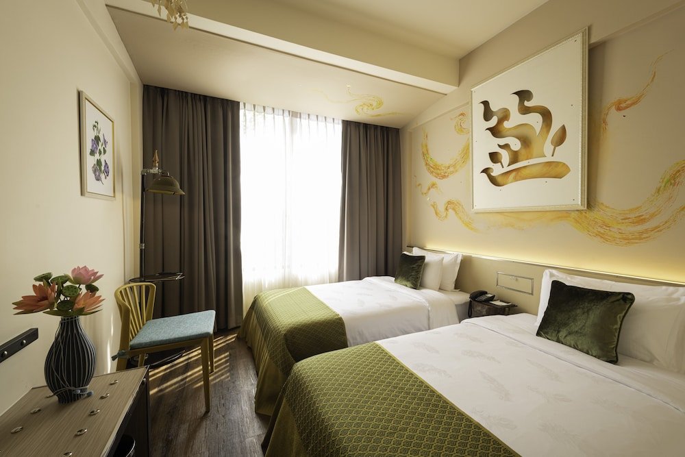 Dhevi Bangkok Hotel Room Type - Standard Twin Room