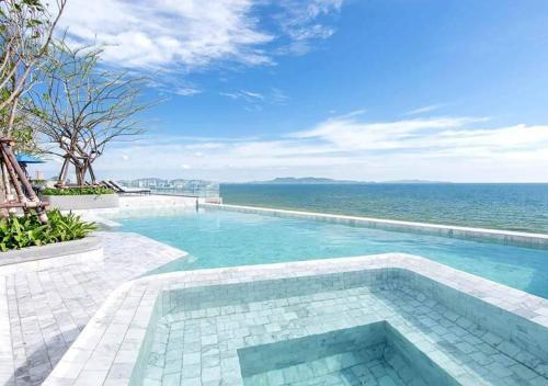 U Jomtien Pattaya - Tap to explore photos