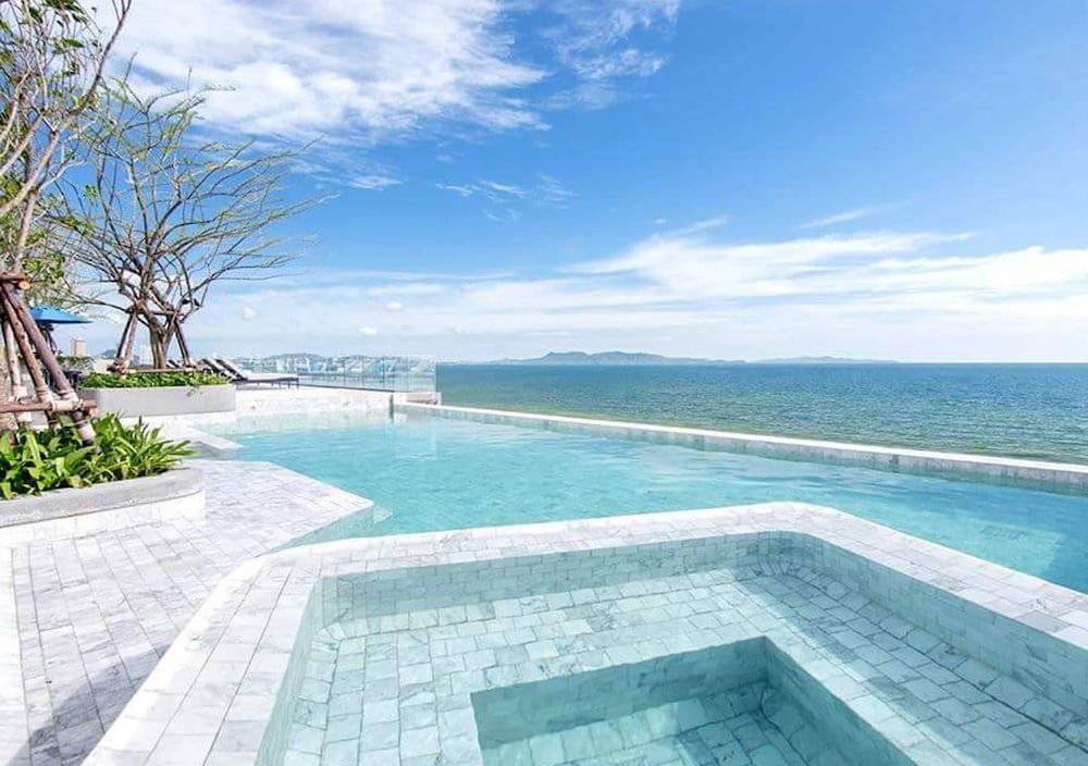 U Jomtien Pattaya - Tap to explore photos